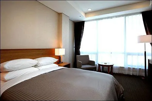 Benikea Premier Songdo Bridge Hotel Incheon